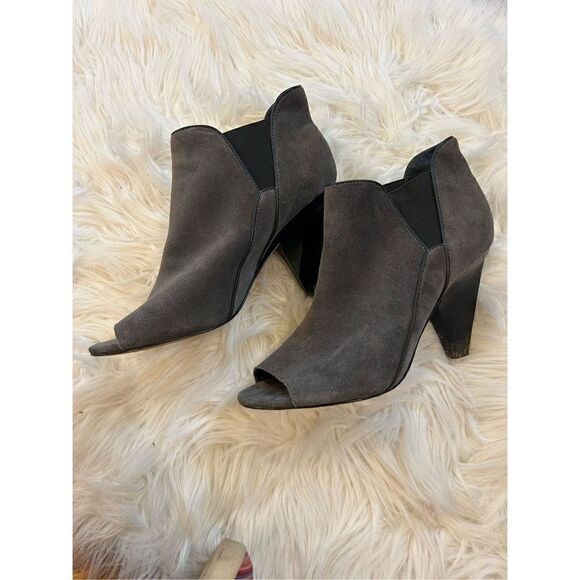 Belle by Sigerson Morrison Vero Cuoio grey suede booties 9.5B - Picture 2 of 8